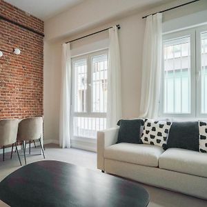 Modern Apartment-2Bedrooms 1Bath-Cuatro Caminos